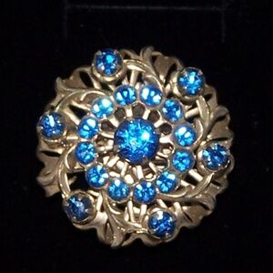 VGT- Gold tone and Blue Rhinestone Brooch 1"